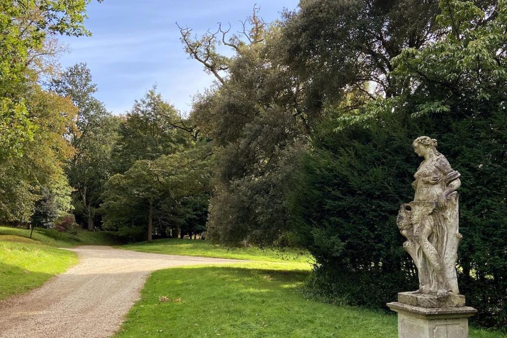 The Dower House At Parnham Park Beaminster Exterior foto